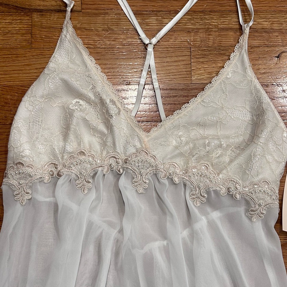 Linea Donatella Ivory Sheer Nightgown - Picture 5 of 6